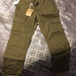 Duluth Trading slim leg cargo 4x29”